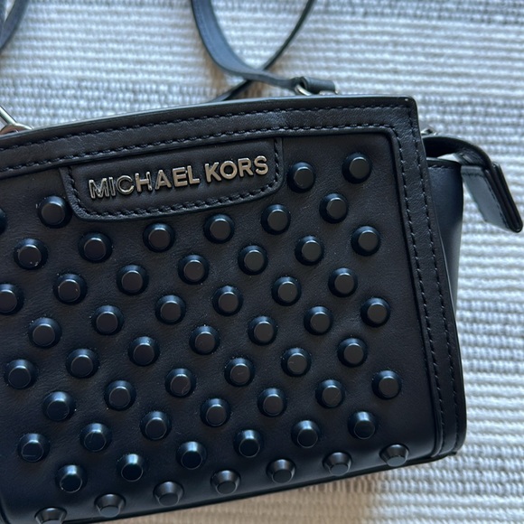 Michael Kors black crossbody - Picture 2 of 5